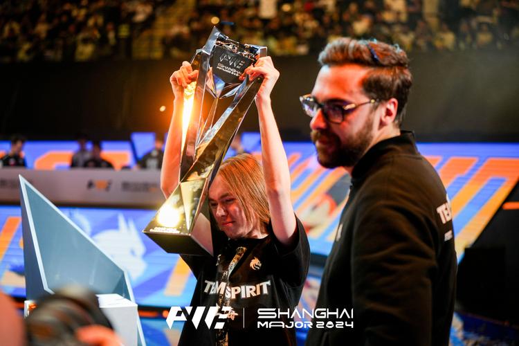 传奇杯赛程公布：小组赛将于11月15日开始， Uzi 带领球队对阵卫冕冠军BL战队